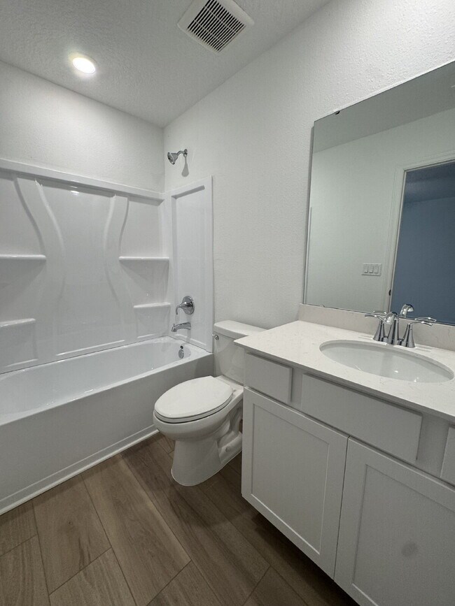 Building Photo - Brand New 3 Bed | 2.5 Bath Townhome – Mode...