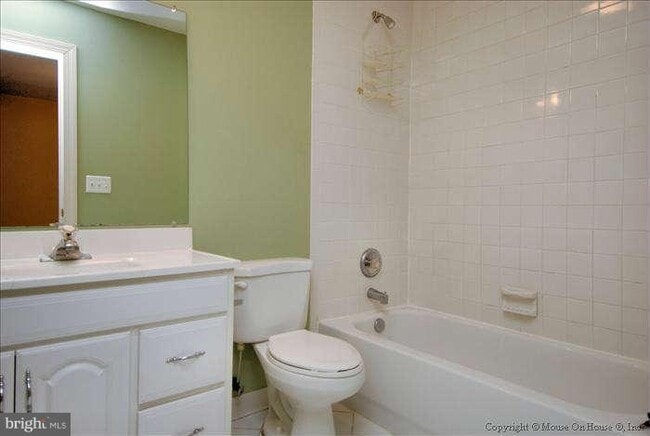 Building Photo - 6707 Royal Thomas Way