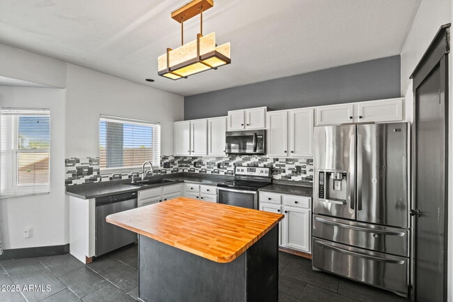 Building Photo - 12672 W Osborn Rd