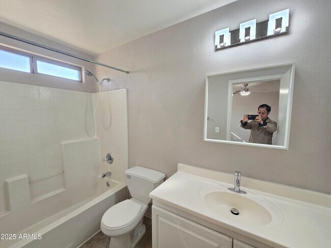 Building Photo - 1469 S Boulder St