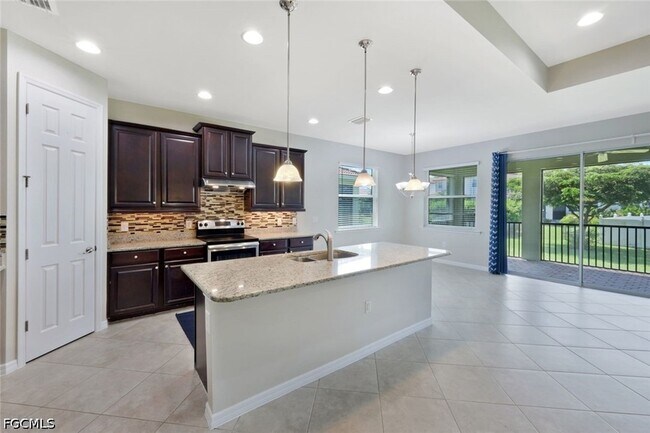 Building Photo - 8649 Banyan Bay Blvd