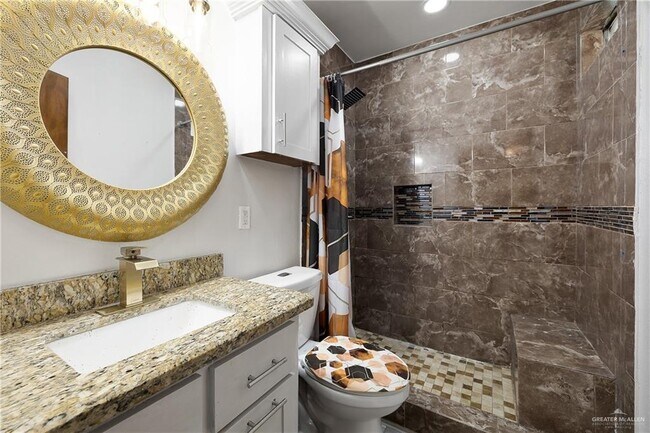 Building Photo - 20 Davis Ln