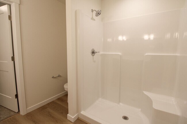 Building Photo - HANKEL1892-1898