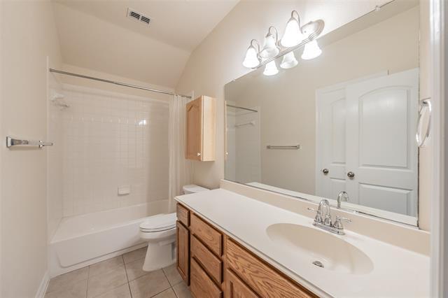 Building Photo - 1313 Catbird Dr