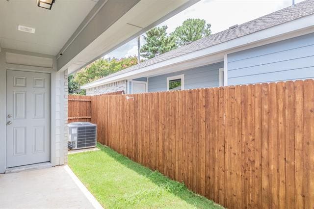 Building Photo - 4610 Sausalito Dr