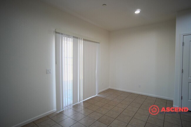 Building Photo - Charming 3 bedroom Home In Southwest!