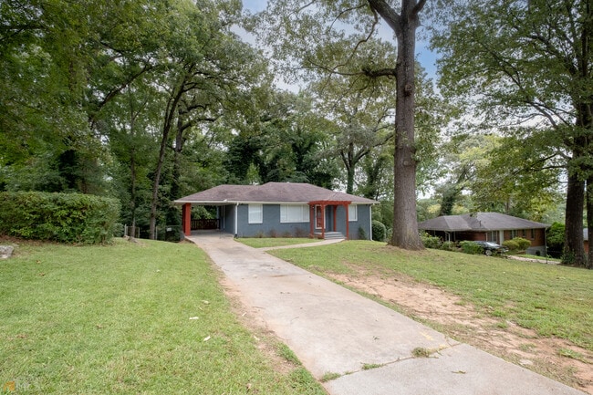 Building Photo - 2926 Gresham Rd S E