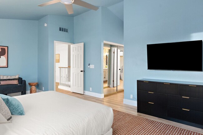 Building Photo - 7157 W Windrose Dr