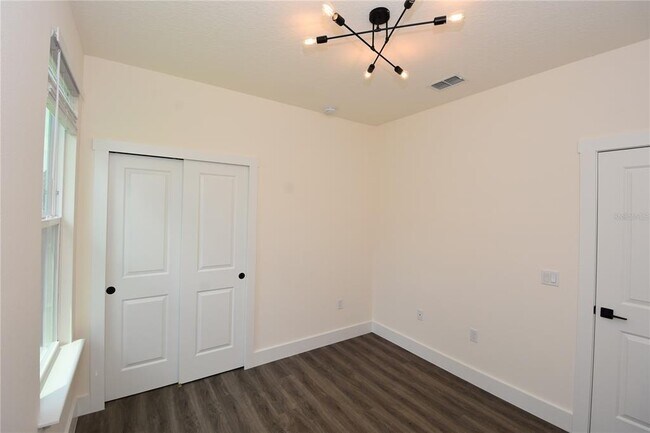 Building Photo - 100 White Hall Dr