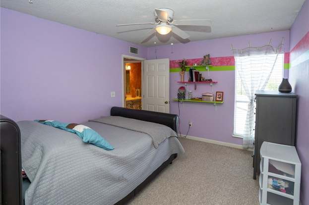 Building Photo - 13809 Suntan Ave