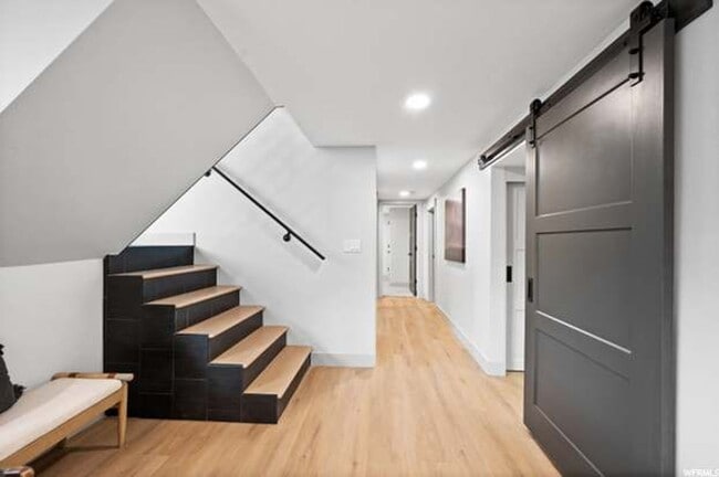 Building Photo - Millcreek Stunner Next to St Marks Hospital!