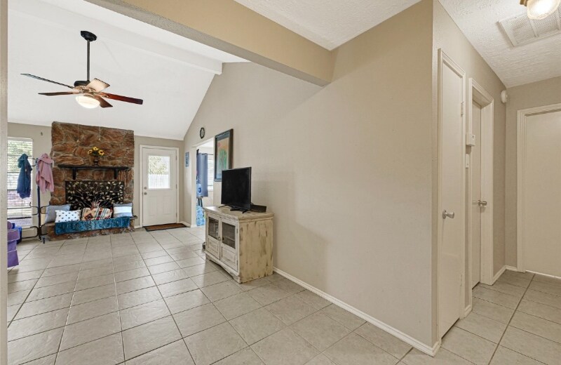 Building Photo - 19330 Evening Glen Dr