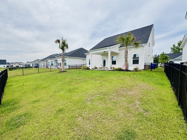 Building Photo - 2464 Campton Lp