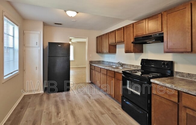 Building Photo - 8260 Monmouth Way