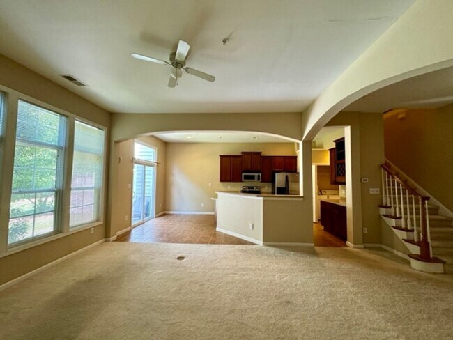 Building Photo - 213 Chateau Pl
