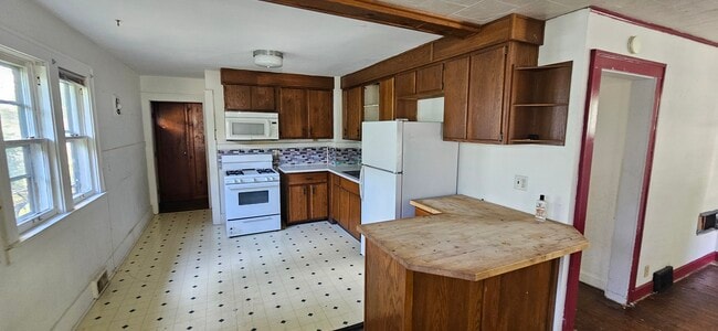 Building Photo - 517 S 34th St