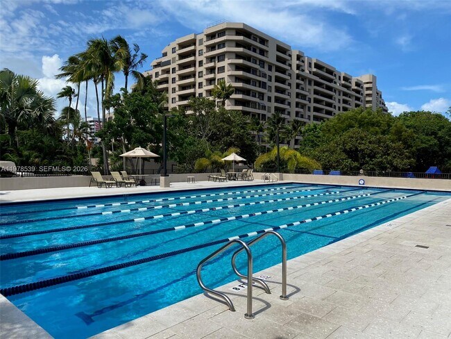 Building Photo - 251 Crandon Blvd