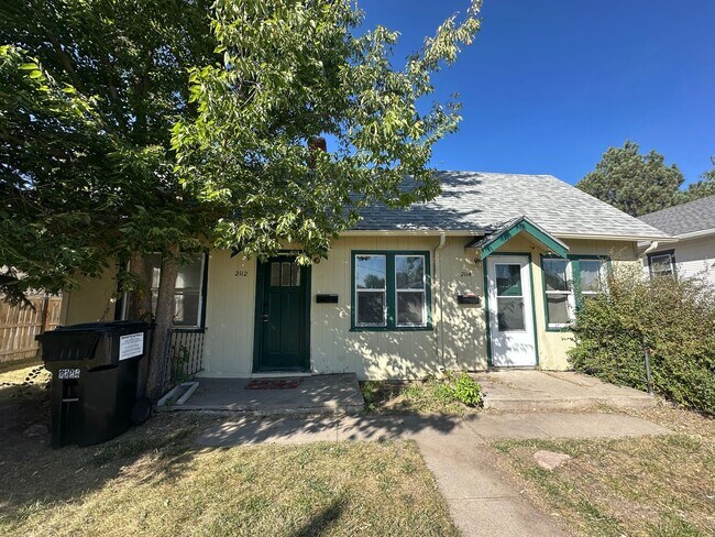 Primary Photo - 2114 Ave. B