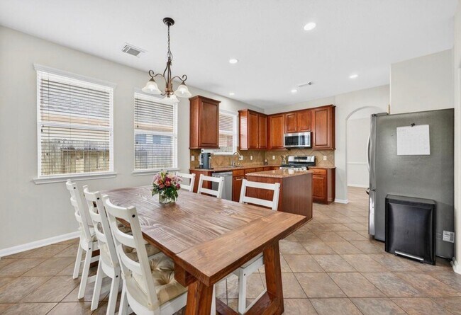 Building Photo - 15226 Olmstead Park Dr