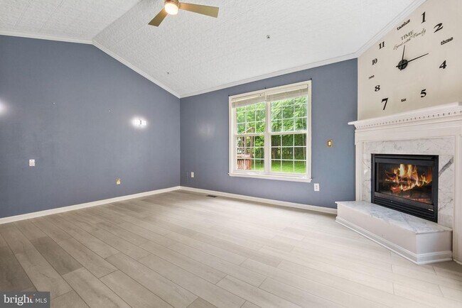 Building Photo - 11405 N Star Dr