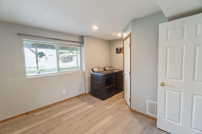 Building Photo - Single Family Home in Spokane Valley!!