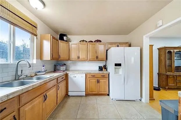 Building Photo - 8228 Oakhurst Pl