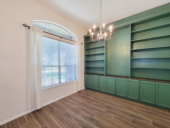 Building Photo - 6511 Canyon Mist Ln