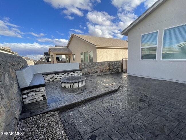 Building Photo - 6009 Hidden Clove Ct