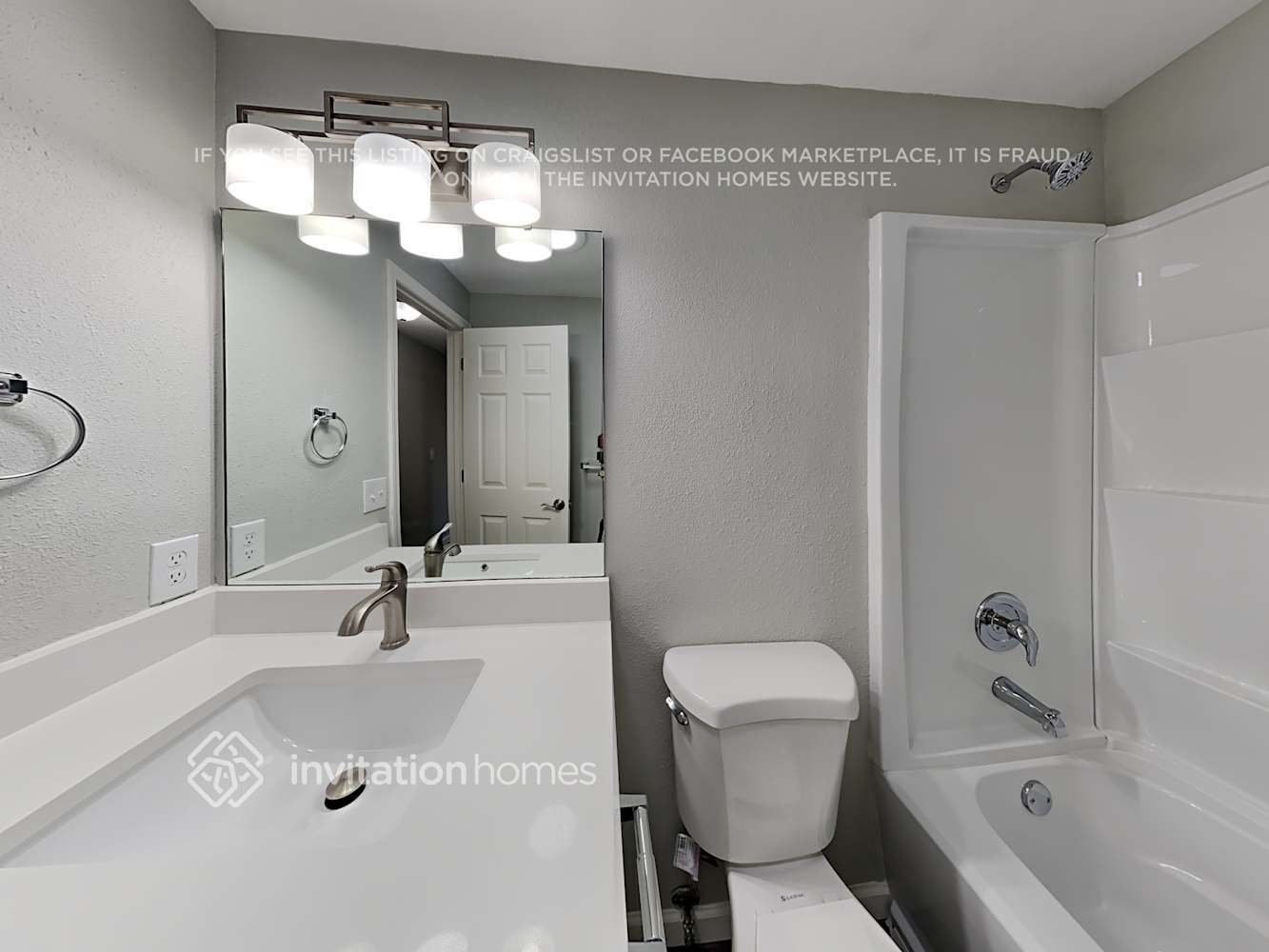 Building Photo - 2418 SW 306th Pl