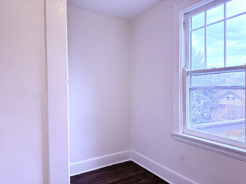 Building Photo - 3429 Ruther Ave