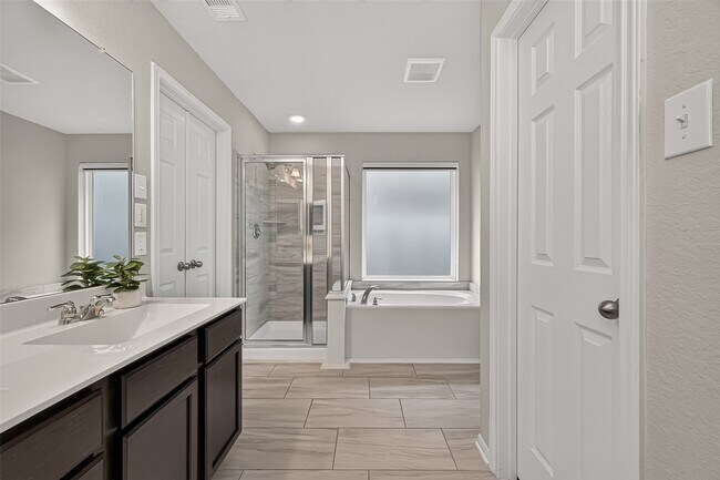 Building Photo - 2122 Artic Loon Dr