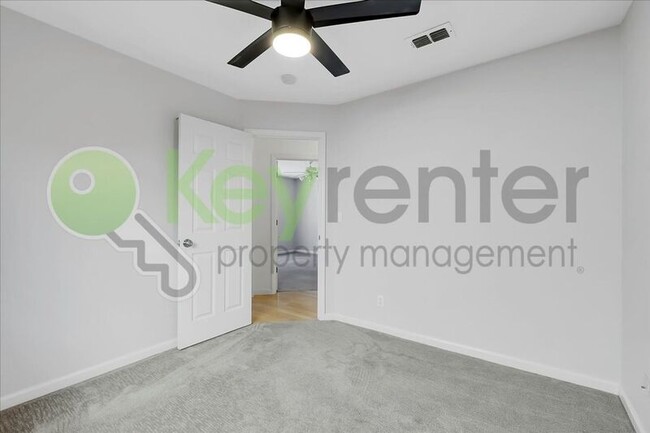 Building Photo - 9105 Pinto Canyon Way