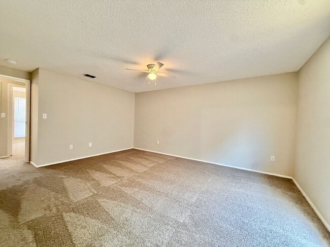 Building Photo - 1228 Pine Sap Ct