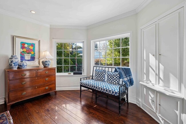 Building Photo - 5969 N Shore Dr