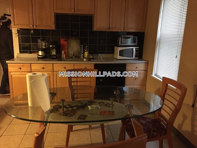 Building Photo - 34 Darling St