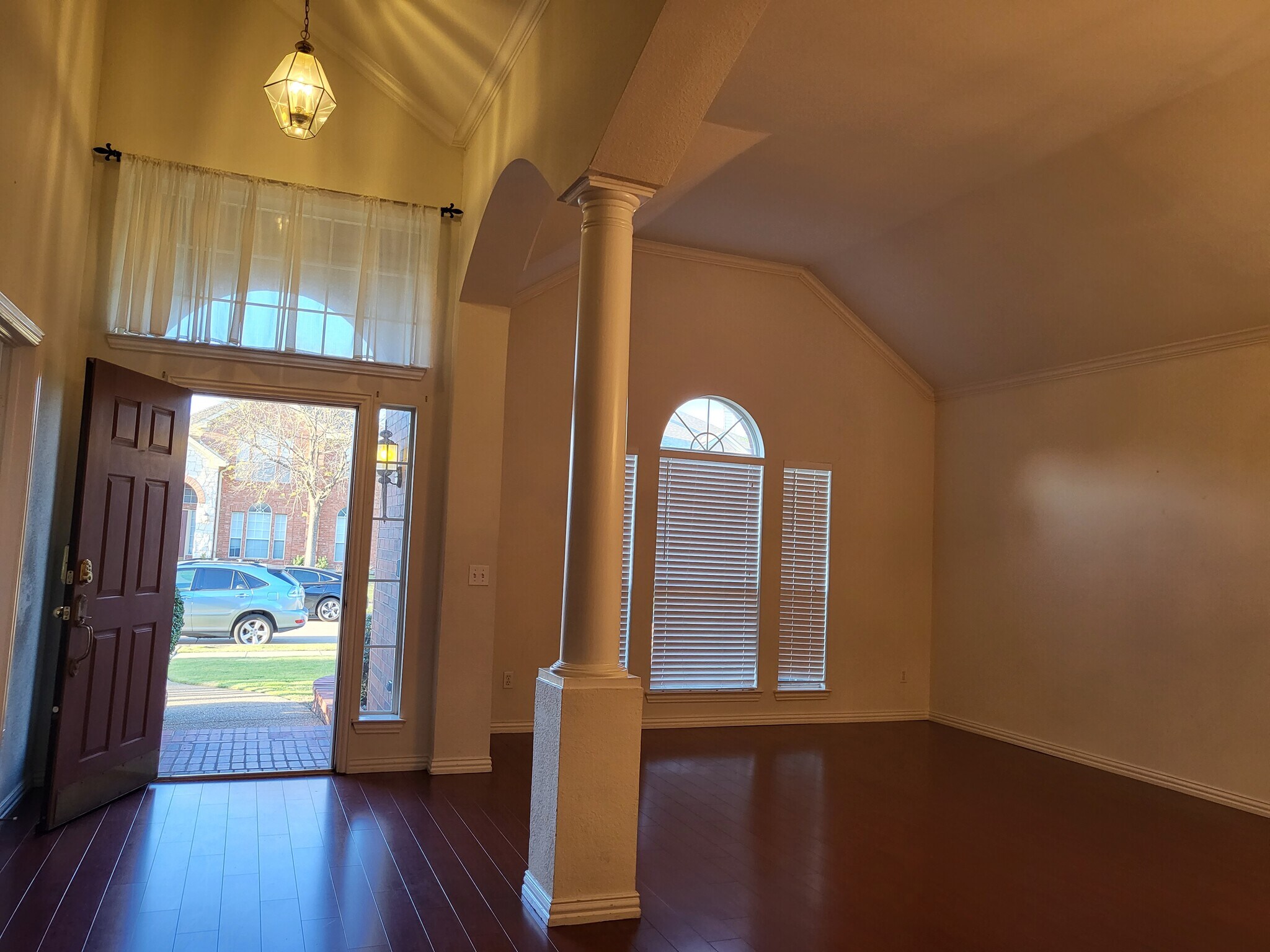 Building Photo - 4522 Oak Shores Dr