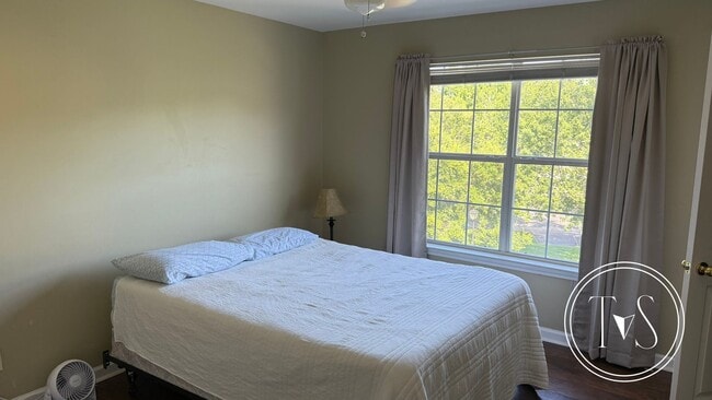 Building Photo - SUMMER MOVE-IN SPECIAL: $100 OFF/MONTH FOR...