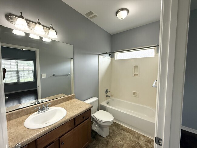 Building Photo - 13627 Catahoula Dr S