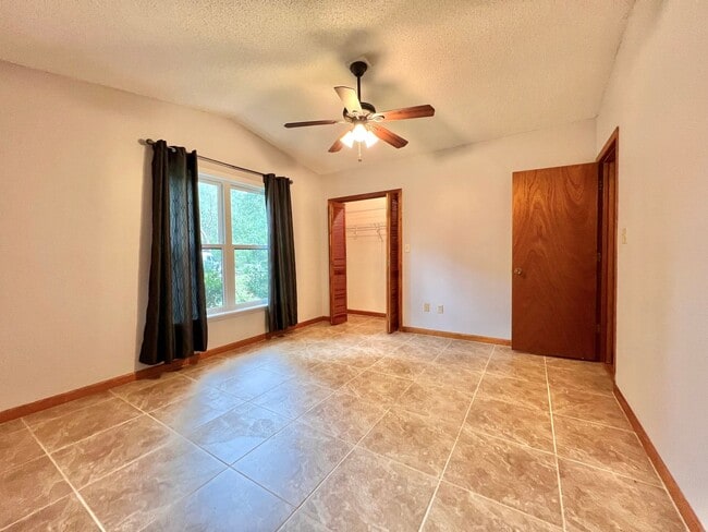 Building Photo - Fabulous house in Avondale on the East side of Tallahassee