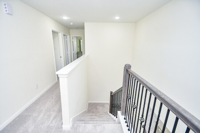 Building Photo - 12202 Heather Flower Ln