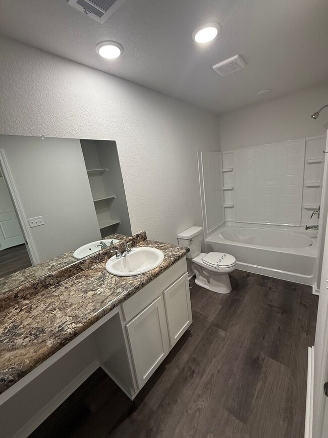 Building Photo - *$99 Rent + Amazon CASH!* Brand New -  Three Bedroom | Two Bathroom Home in Benton