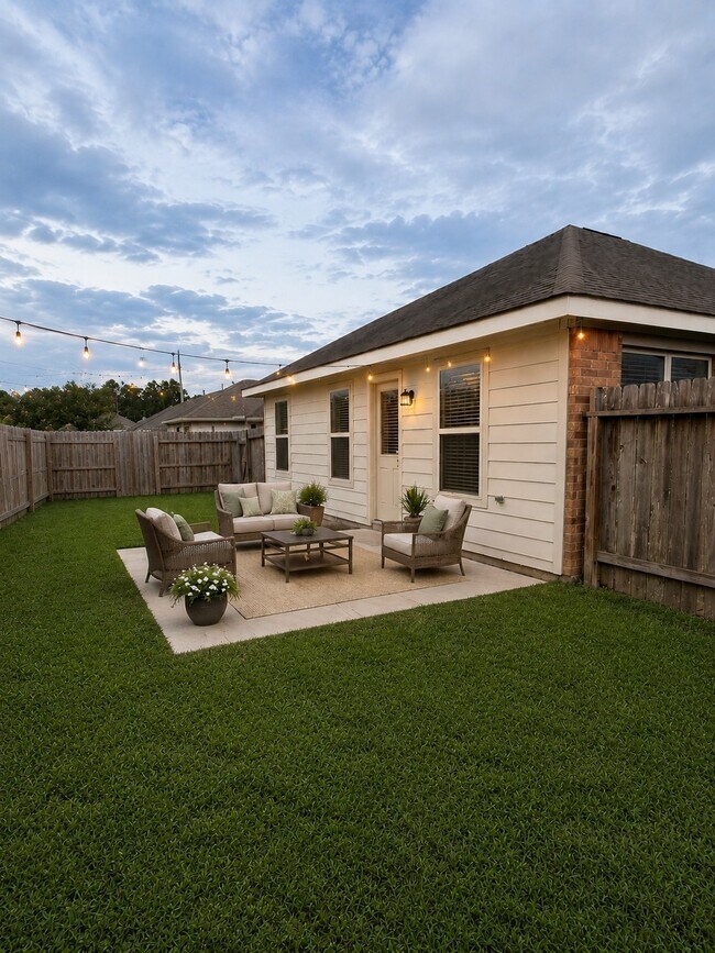 Building Photo - 1707 Hickory Burl Ln