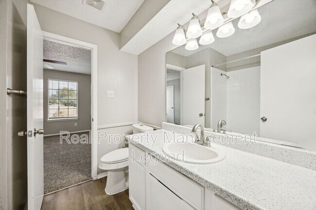 Building Photo - 8109 Silver Creek Rd