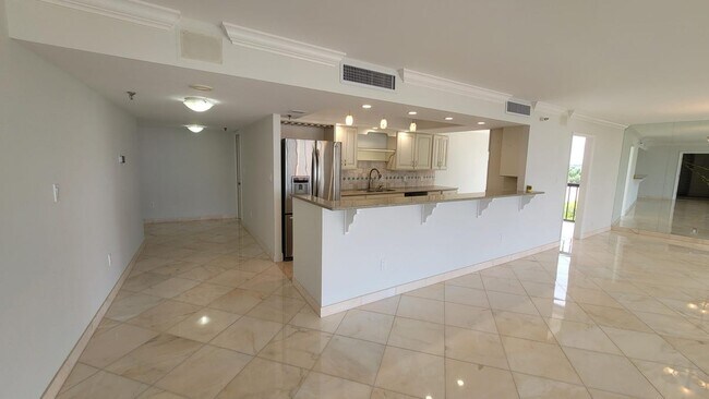 Building Photo - 2480 Presidential Way
