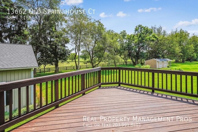 Building Photo - 13662 Old Springhouse Ct