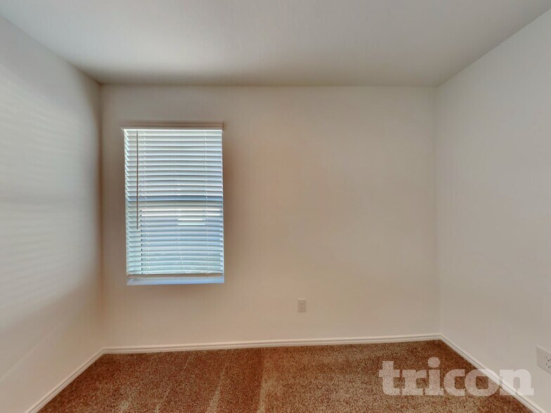 Building Photo - 2524 Sweet Olive