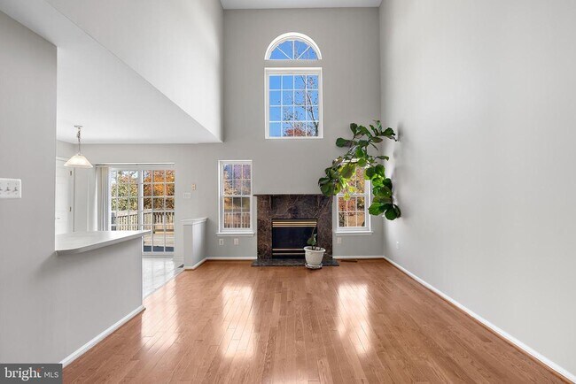 Building Photo - 123 Hearthstone Ln