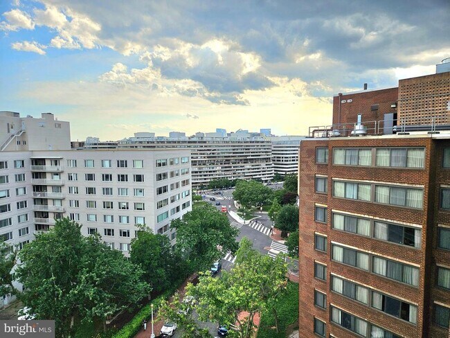 Building Photo - 2401 H St NW
