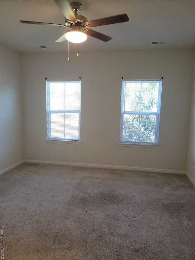 Building Photo - 3419 Foxglove Dr