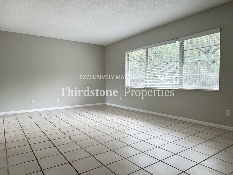 Building Photo - 4390 Herschel St